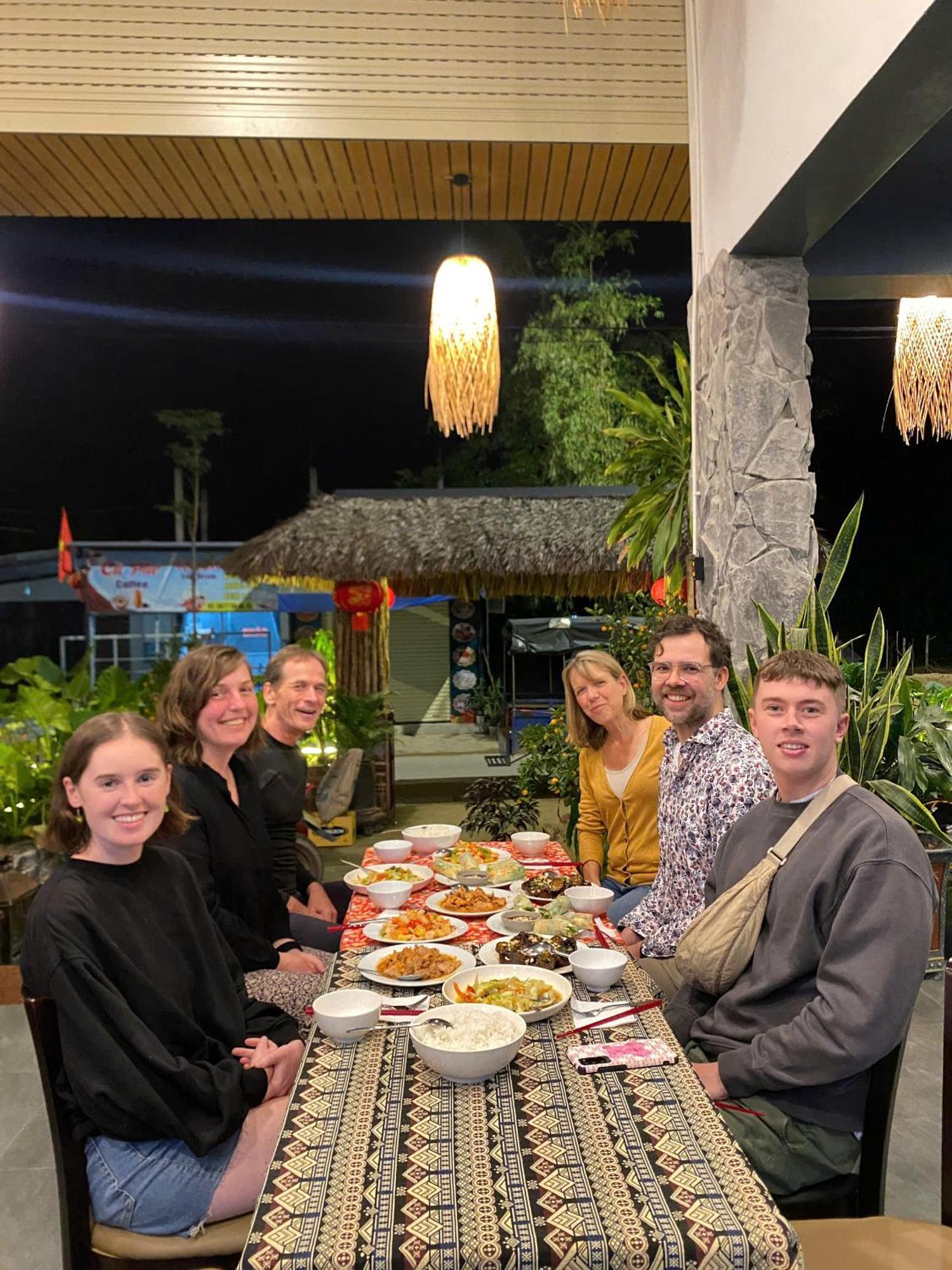 Tutu'S Homestay فونغ نها المظهر الخارجي الصورة